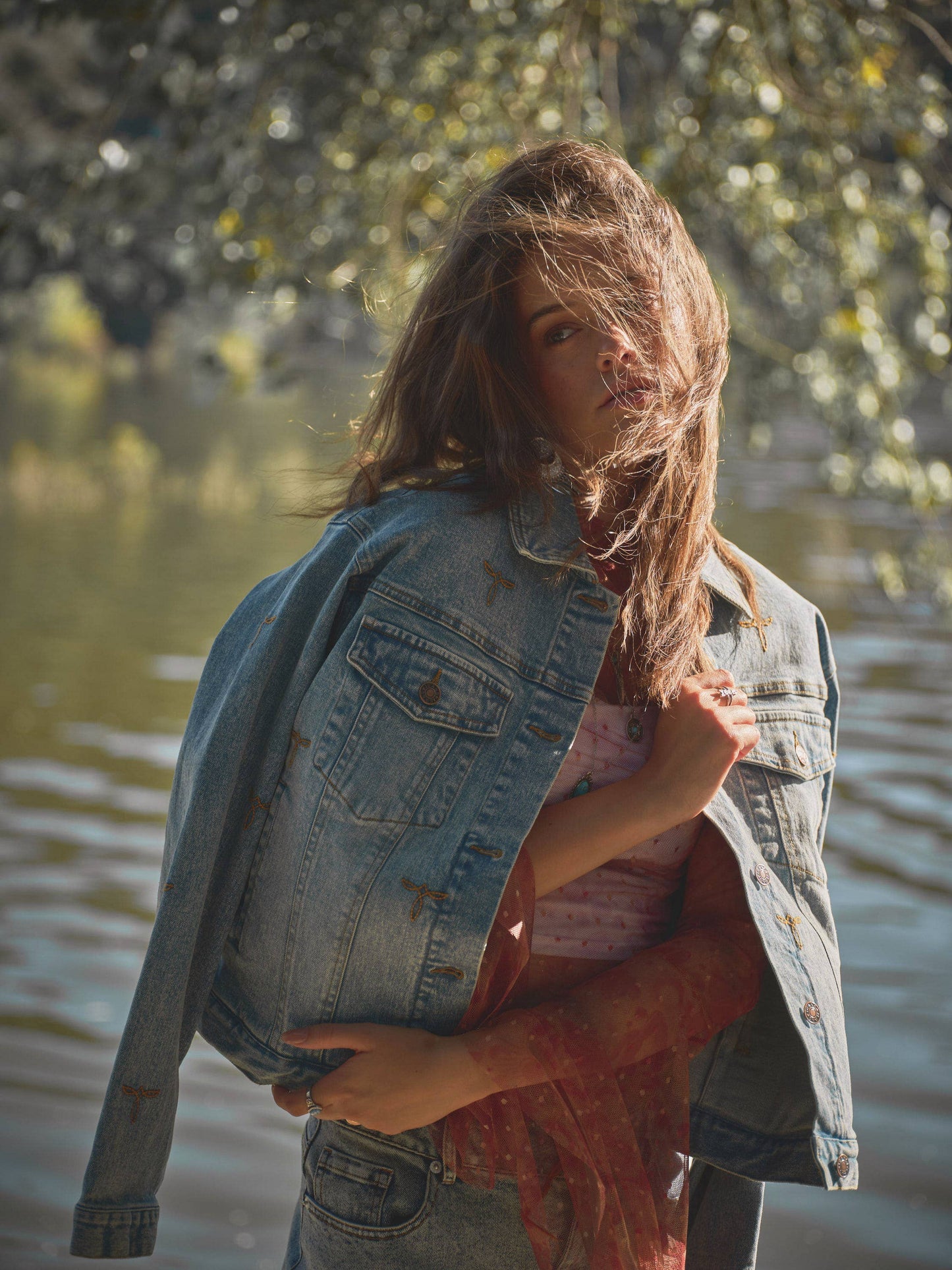 Blue B - 23144J - Boots Stitch Denim Trucker Jacket: MED WASH / M