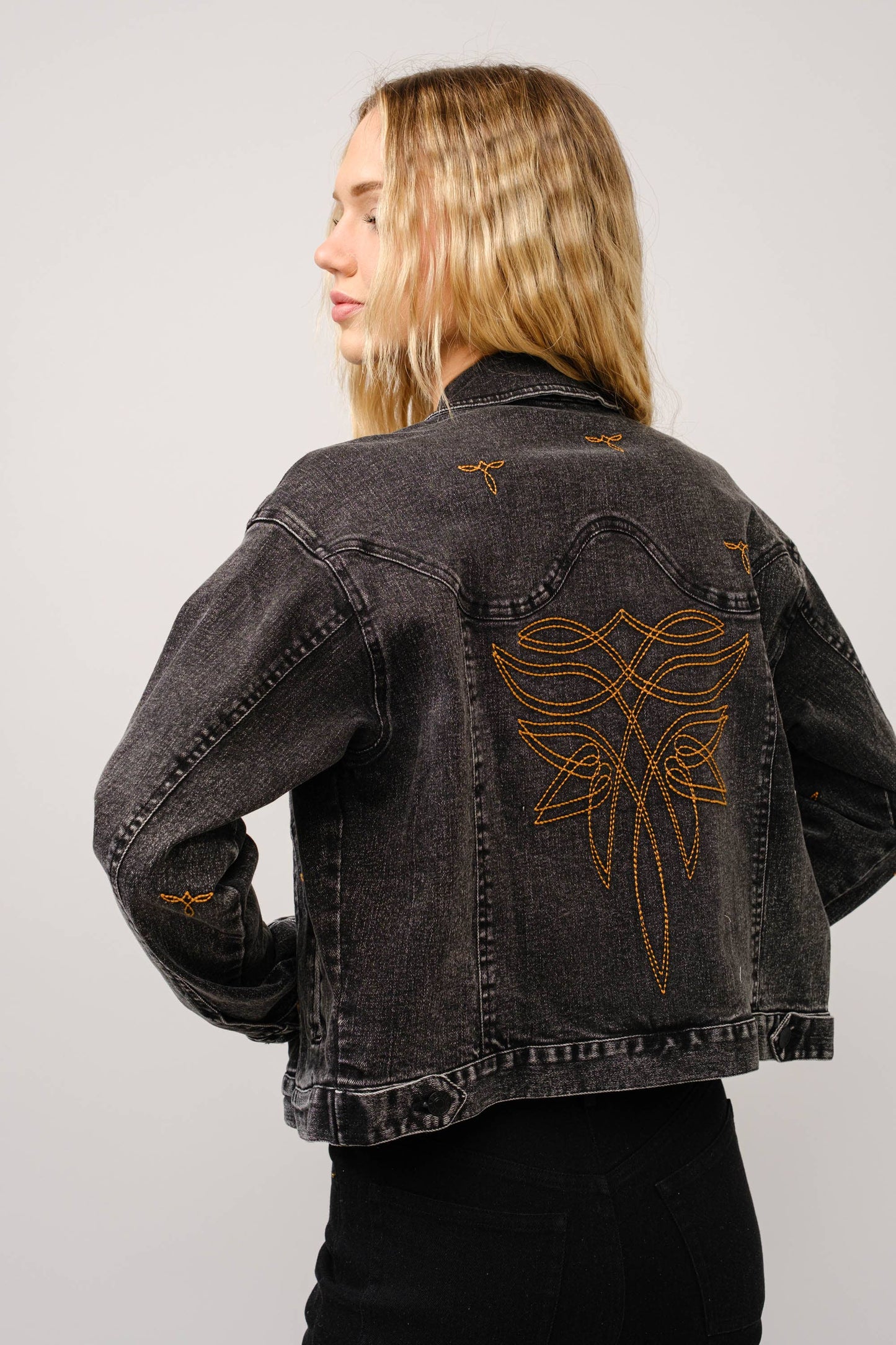 Blue B - 23144J - Boots Stitch Denim Trucker Jacket: MED WASH / S